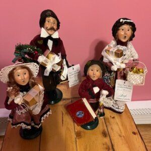 Byers Choice Carolers Family Created Exclusively for Long Jewelry Store